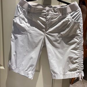 🌸 COLUMBIA OMNI-SHADE SHORTS